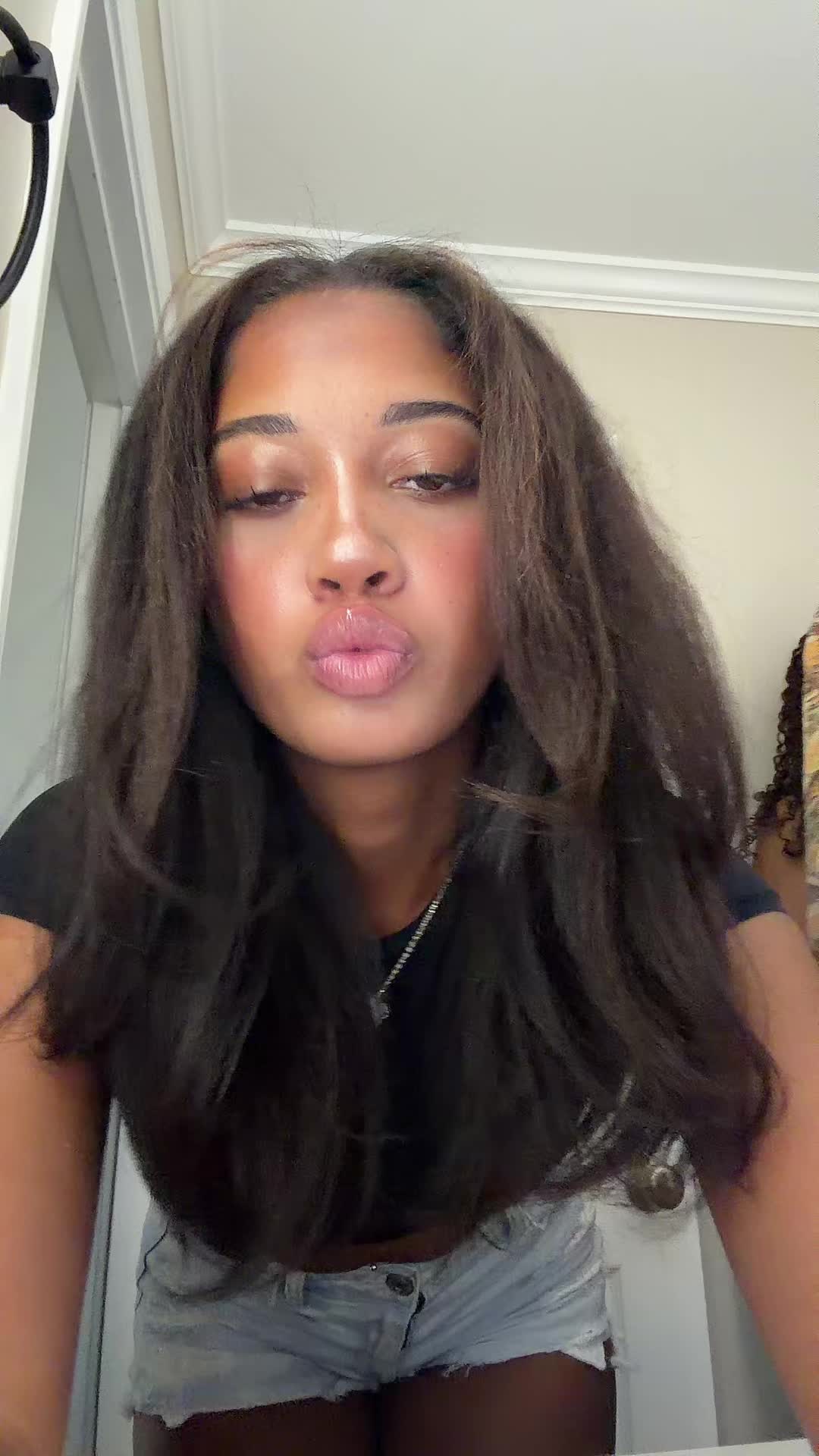 @Jade Perry