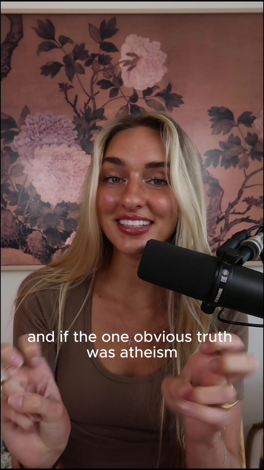 @AVERY RODRIGUEZ 🌺