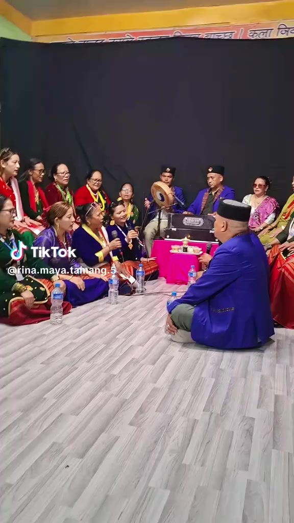 @संगिता थीङ