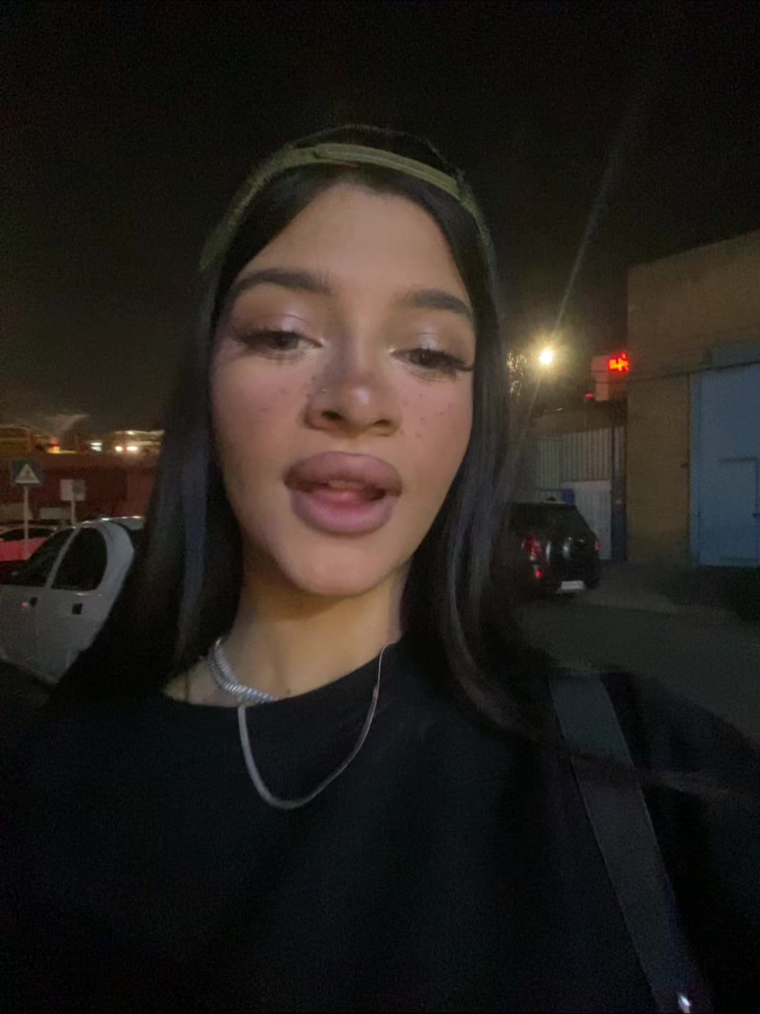 @melika