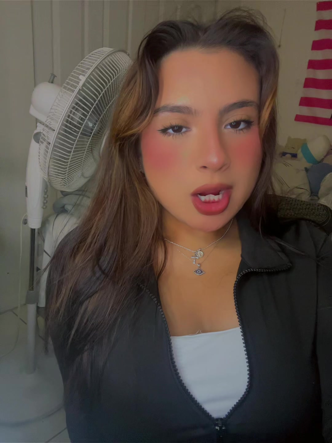 @laura