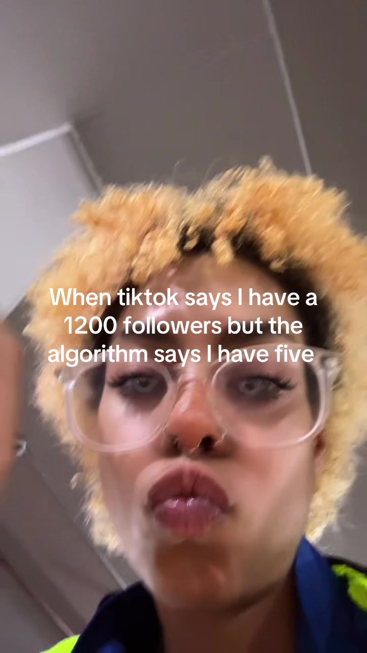@nosmilingnini