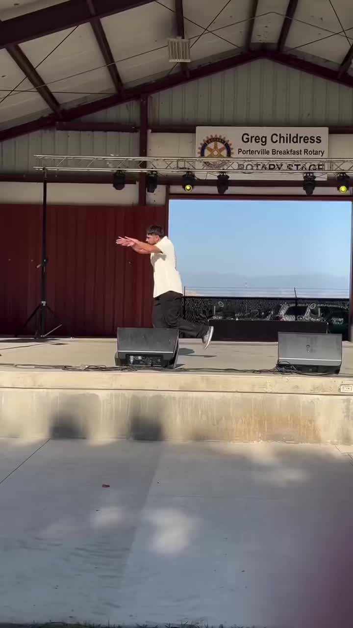@isaac_dances