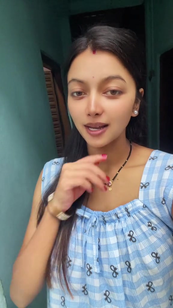 @PRIYA (🫶)