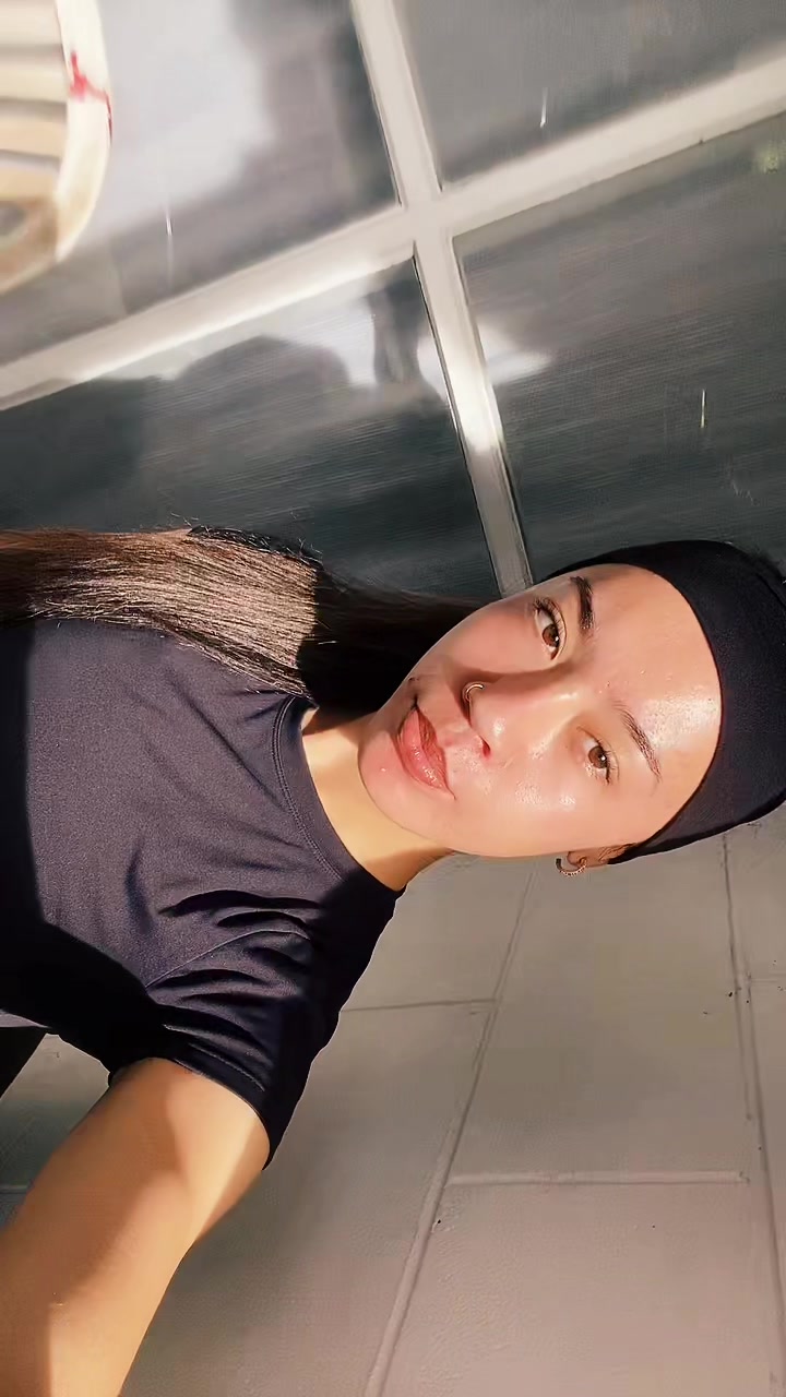 @liviana