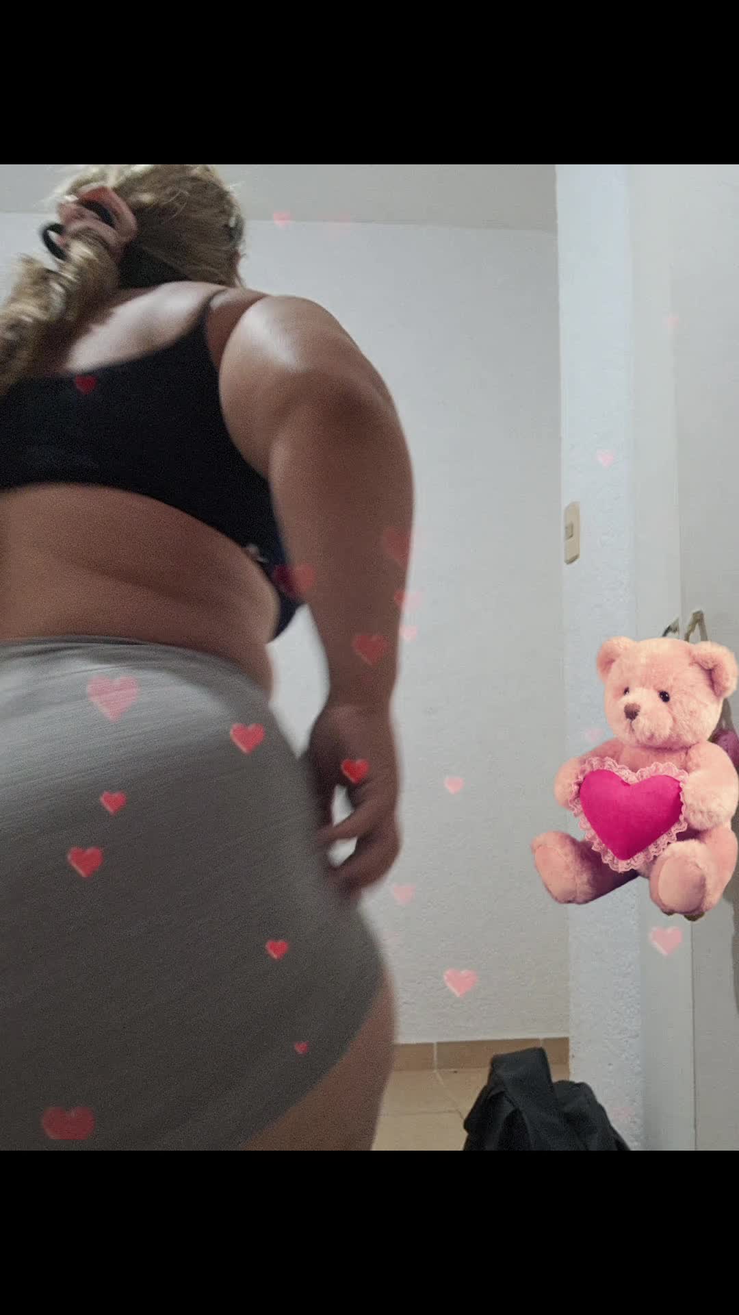 @Vivi Kiara