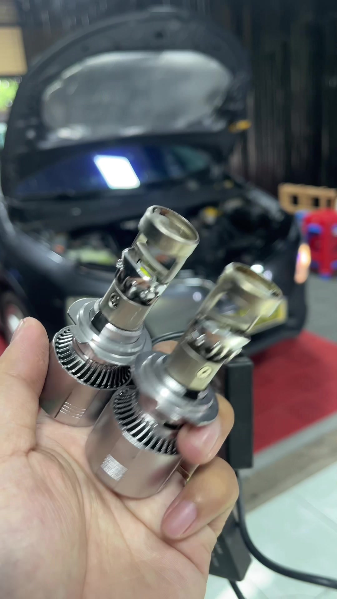 @Đ&Egrave;N LED D10