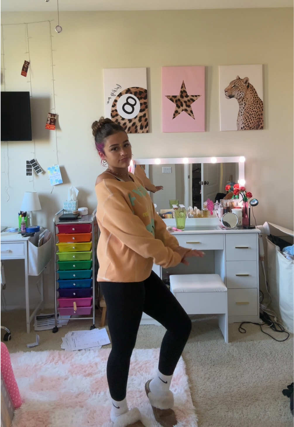 @Melana Rae