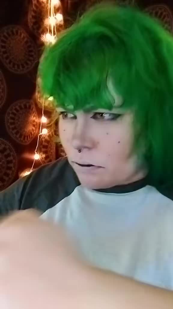 @🏳️&zwj;⚧️ ⚸𖤐🦇 V 🦇𖤐⚸🏳️&zwj;⚧️