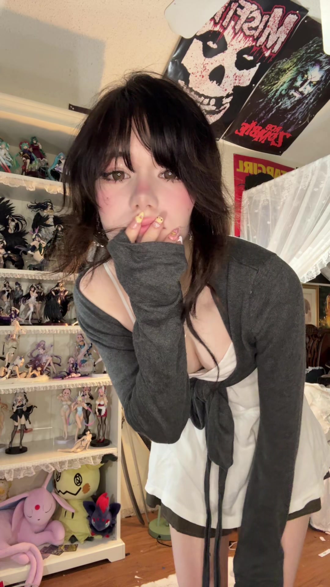 @ash🐝