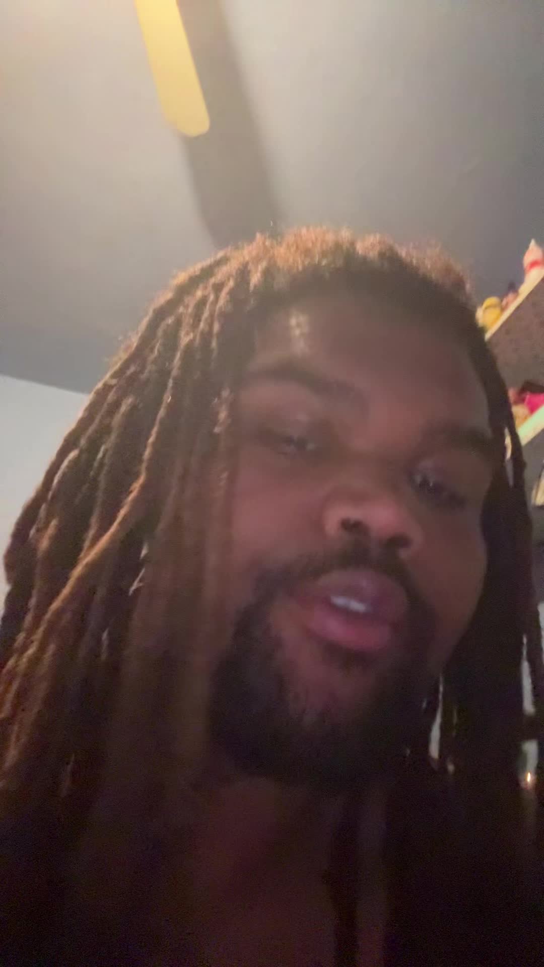 @️