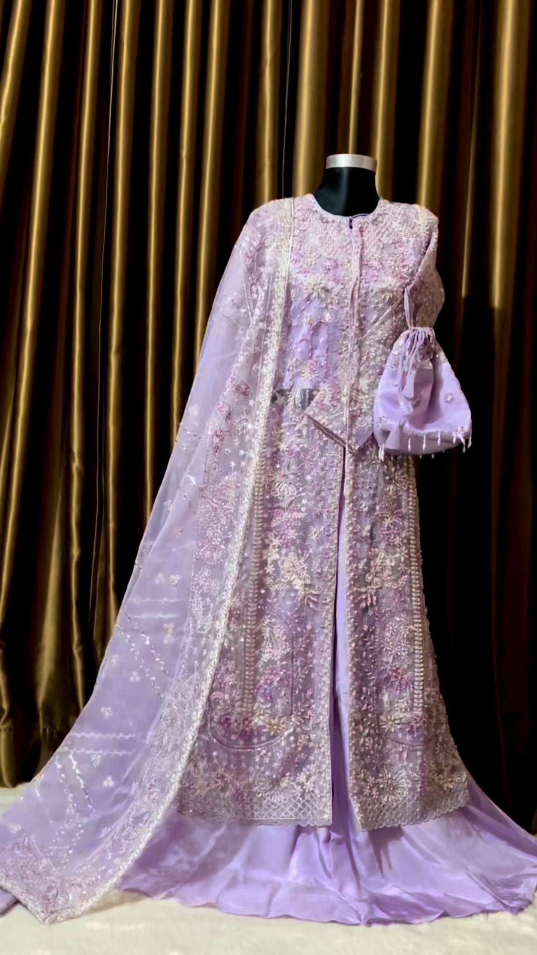 @Anonna Flair🛍️👗