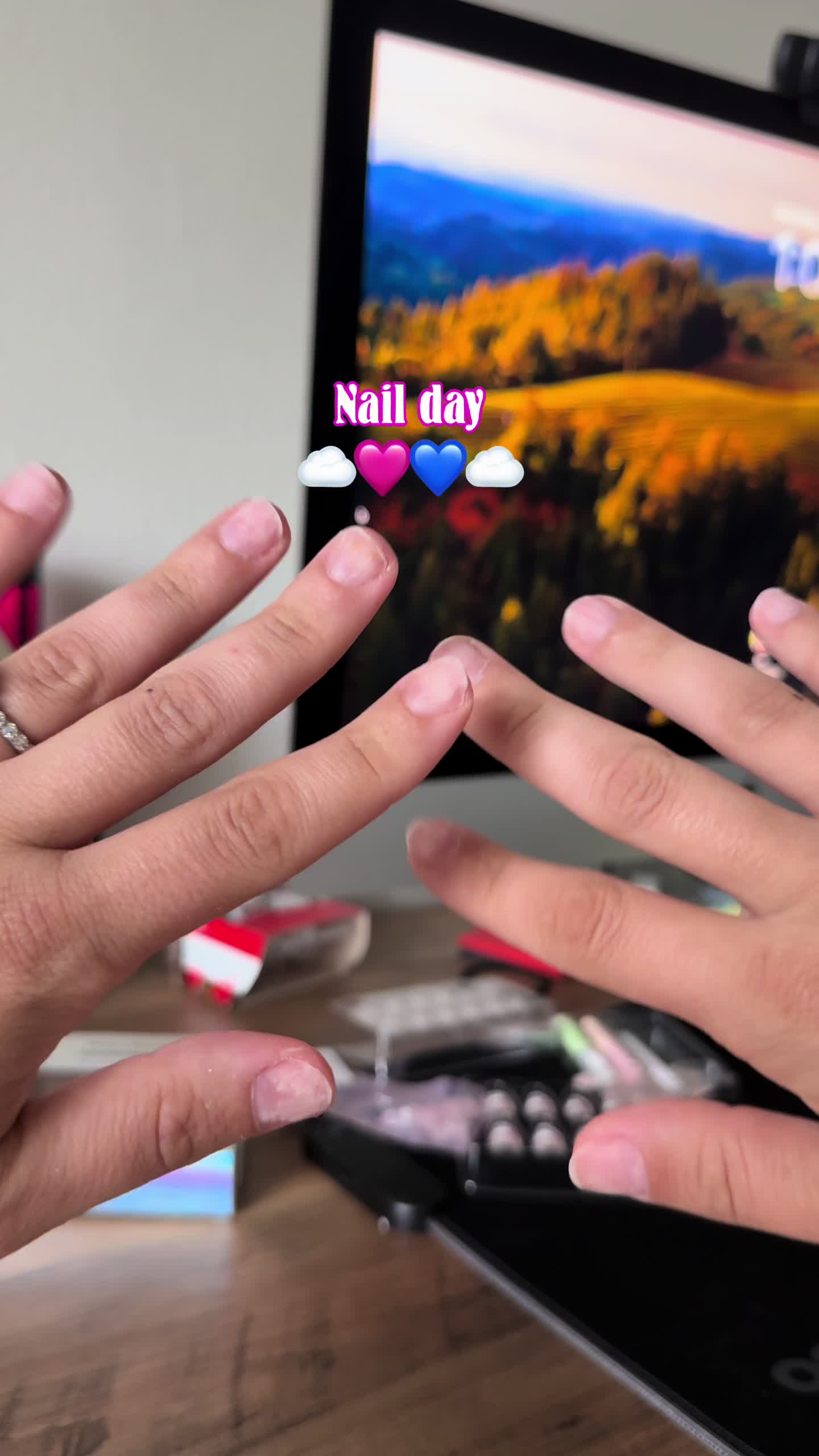 @queenbee.plus4