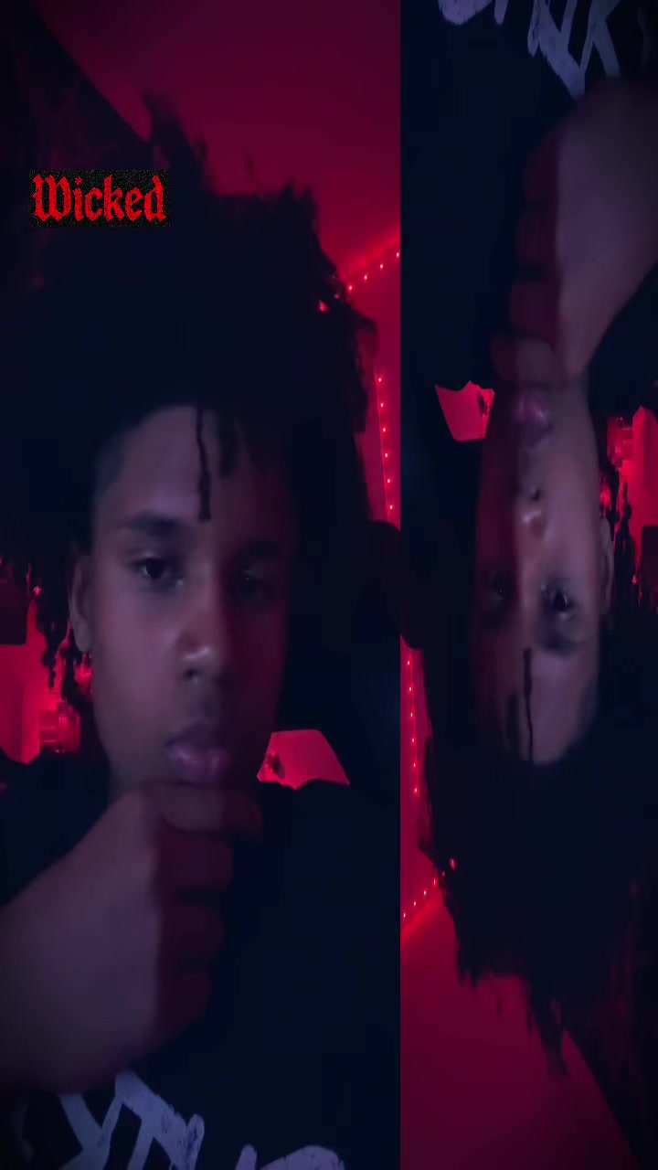 @⃟
