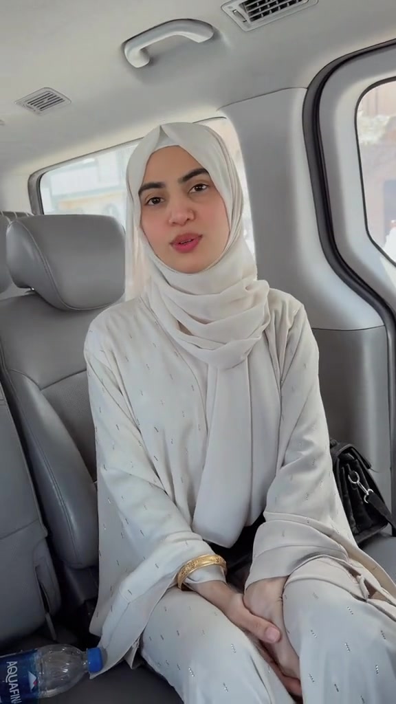 @YashfeenAjmalShaikh
