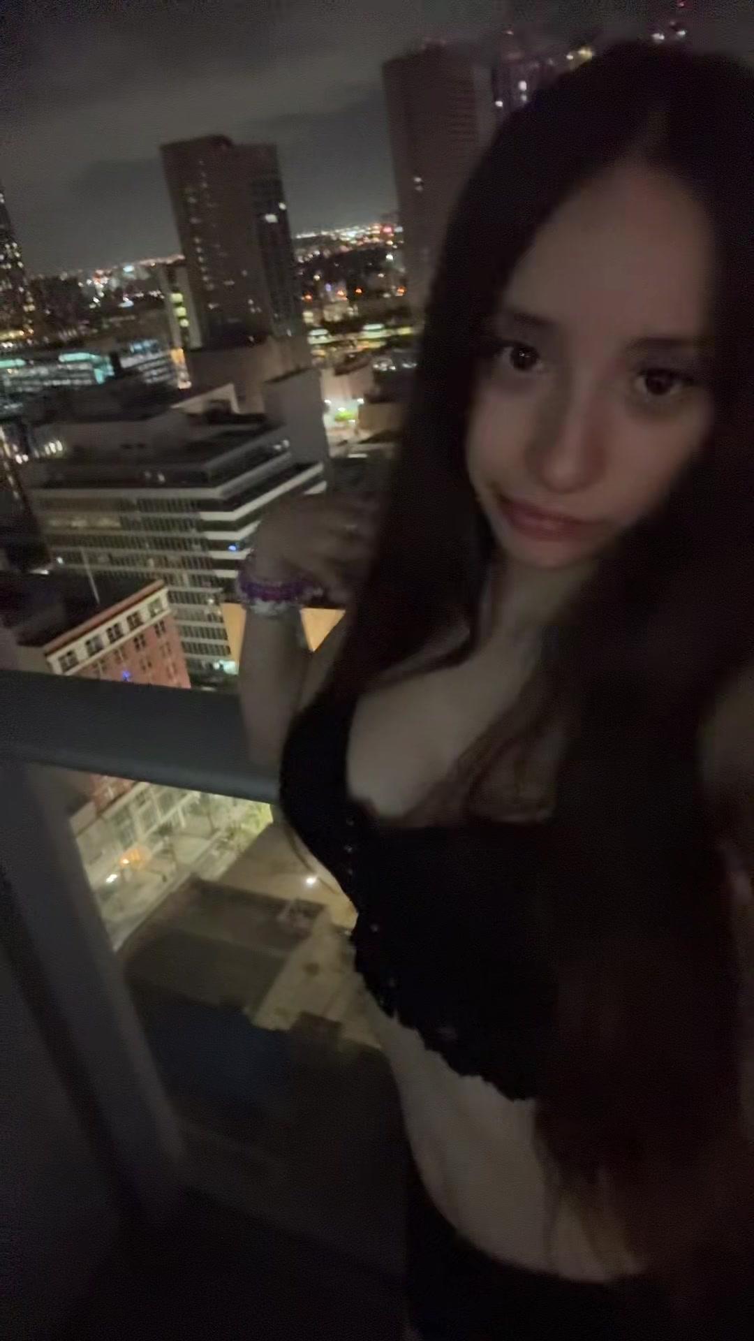 @victoria.