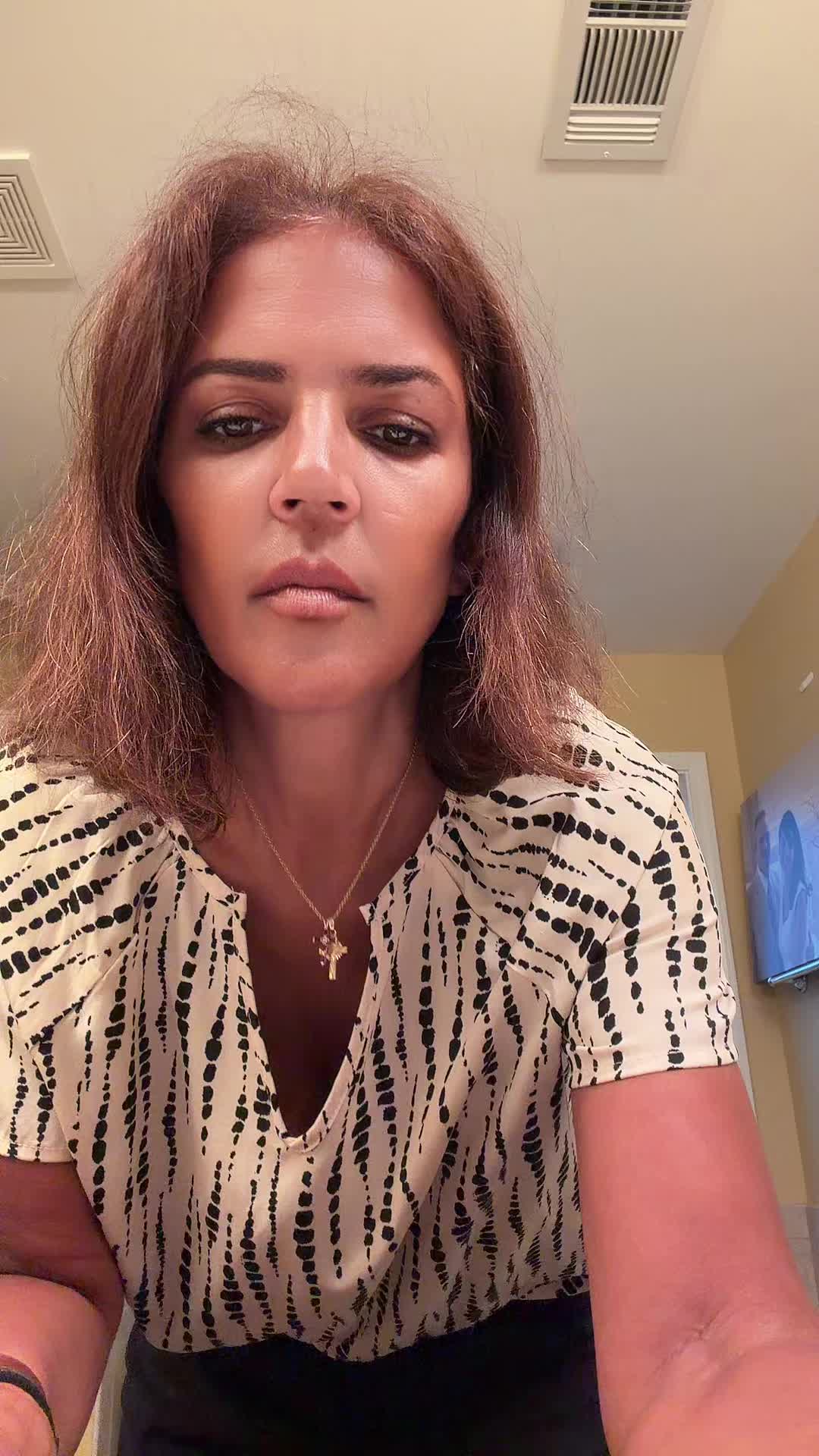 @Demi