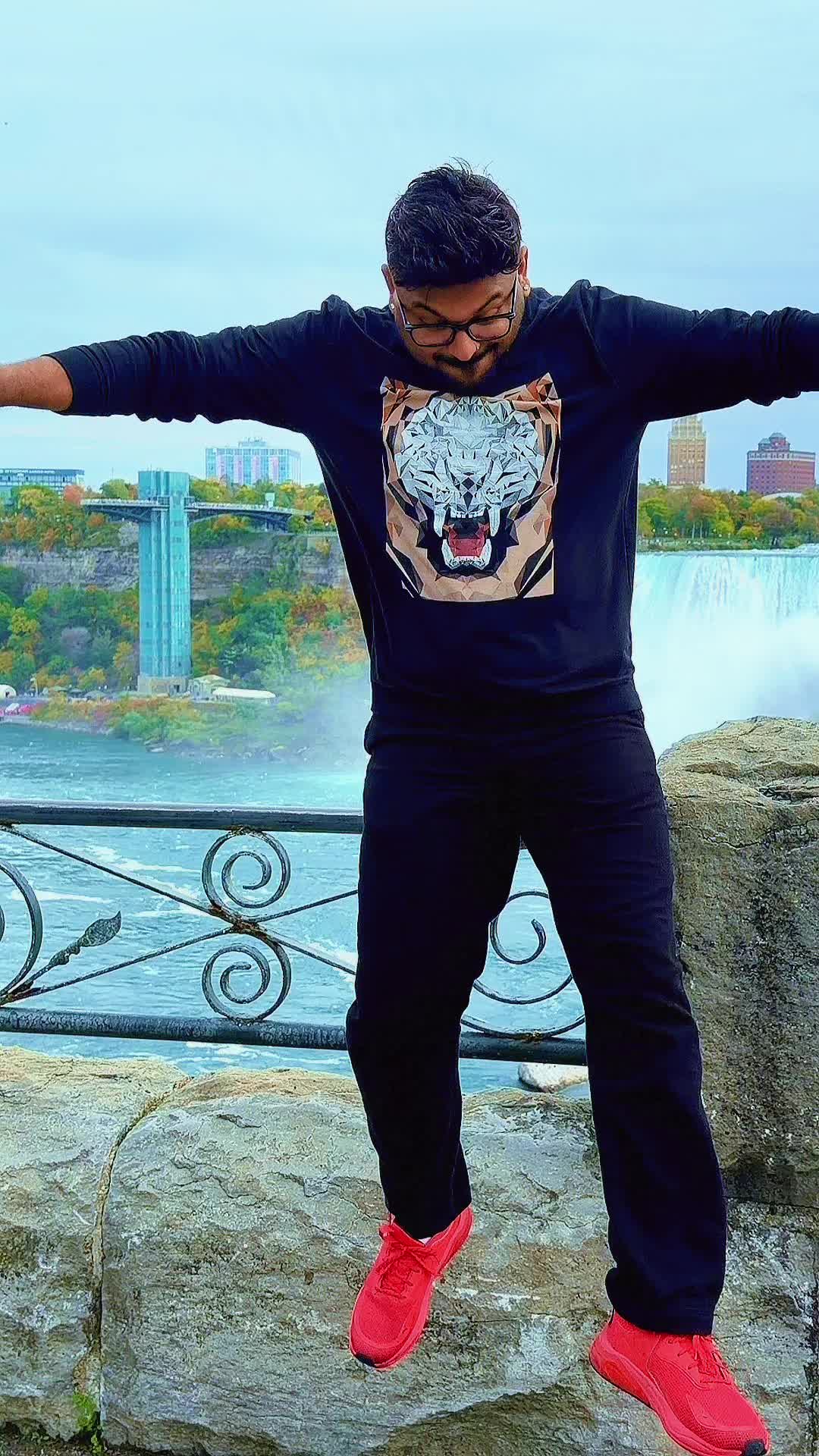 @Mayu Kutty 🇨🇦