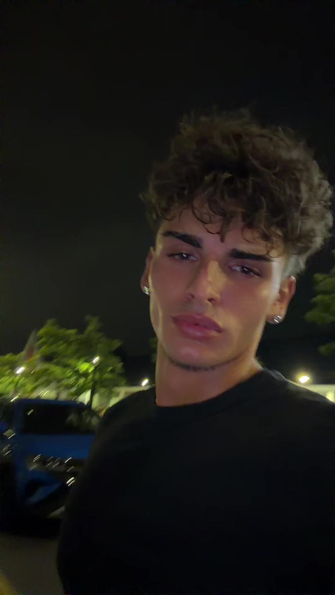 @chris.nikoo