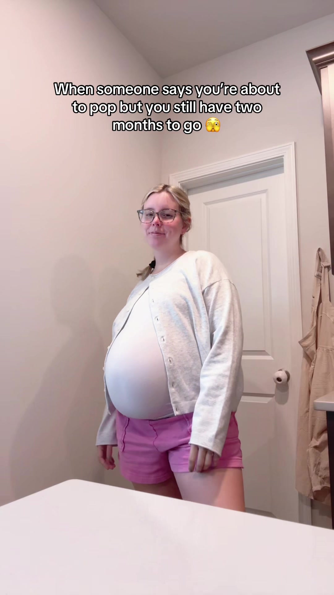 @Song W. | Mom of 5 + preg