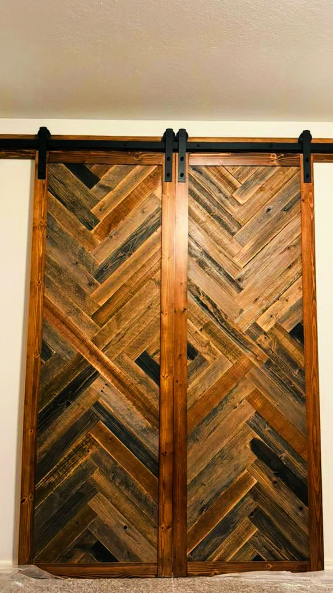 @Rockin Wood