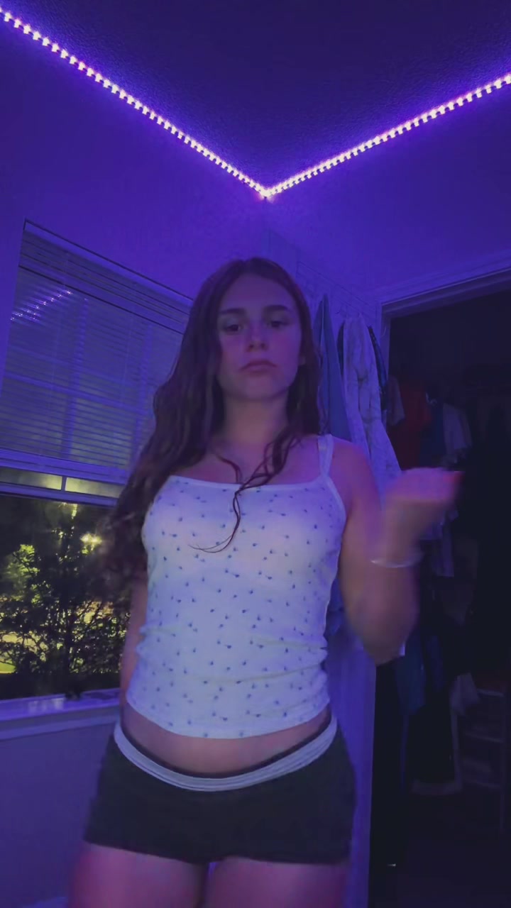@🐥
