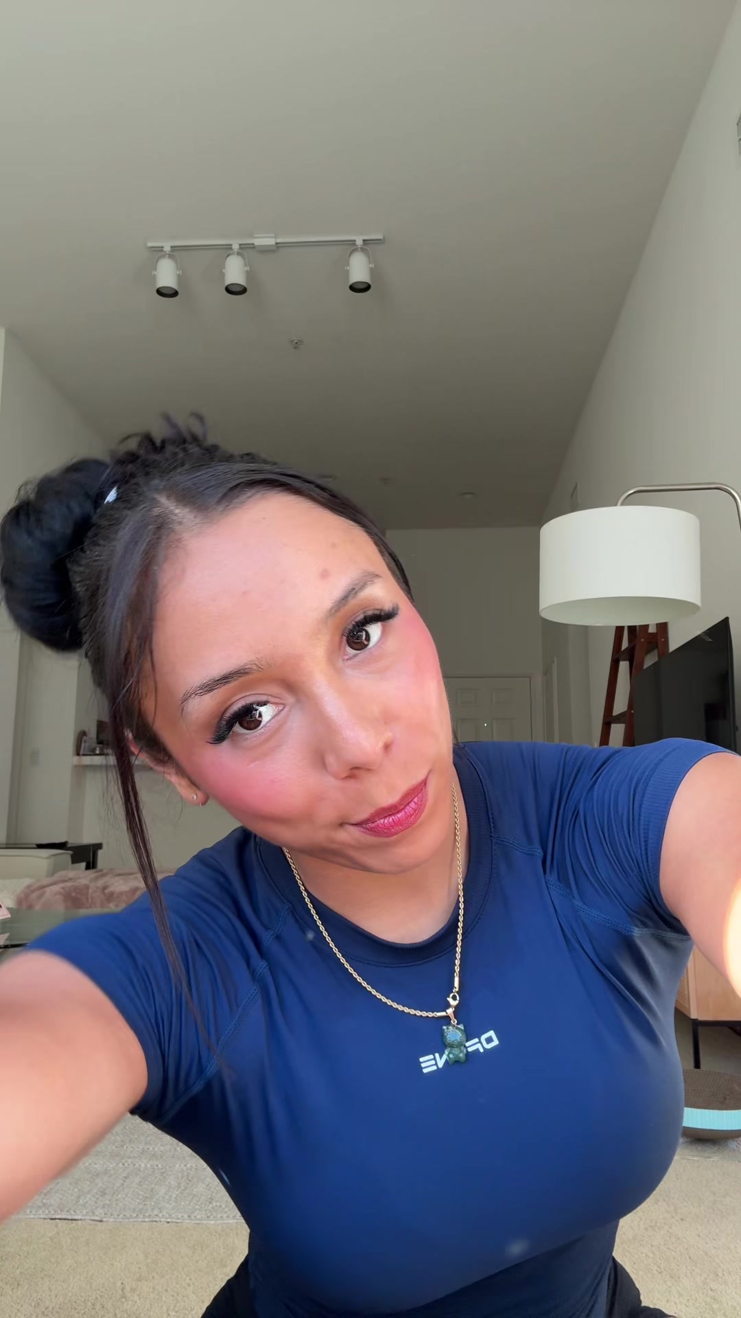 @Nikki