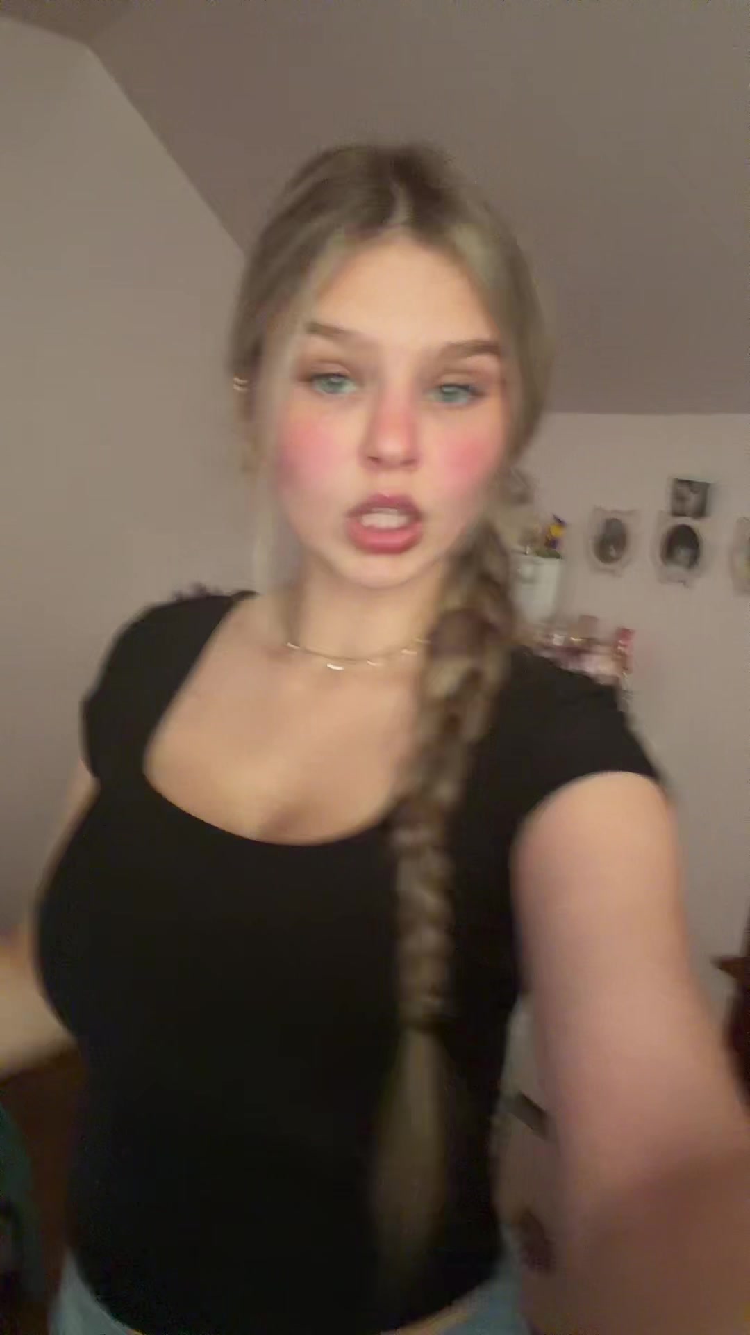 @emily💋ྀིྀི