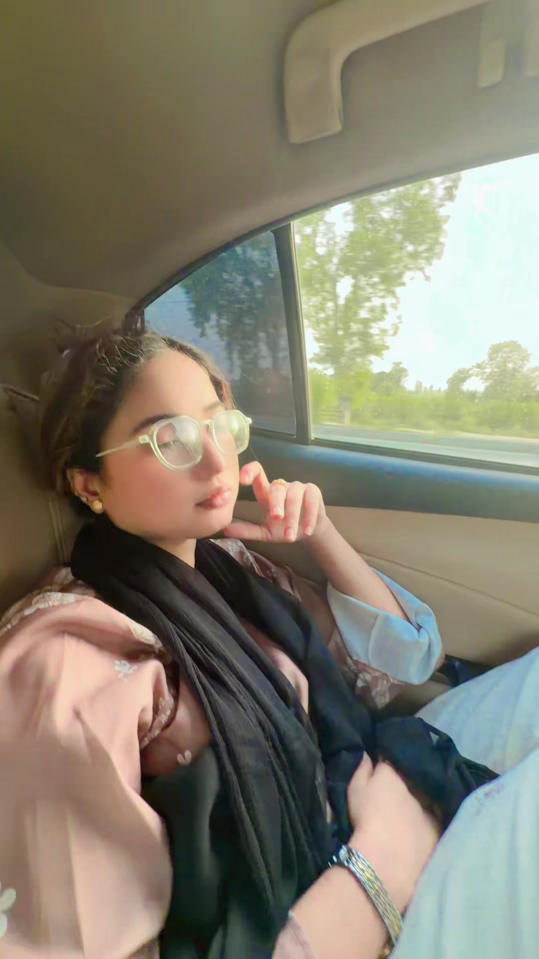 @🦋MeHaK offiCial 🦋