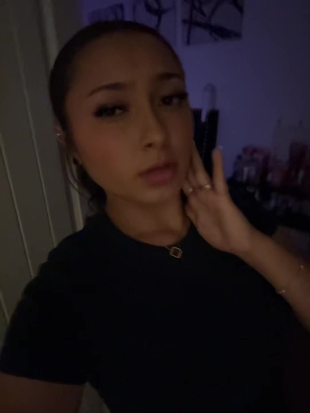 @︎