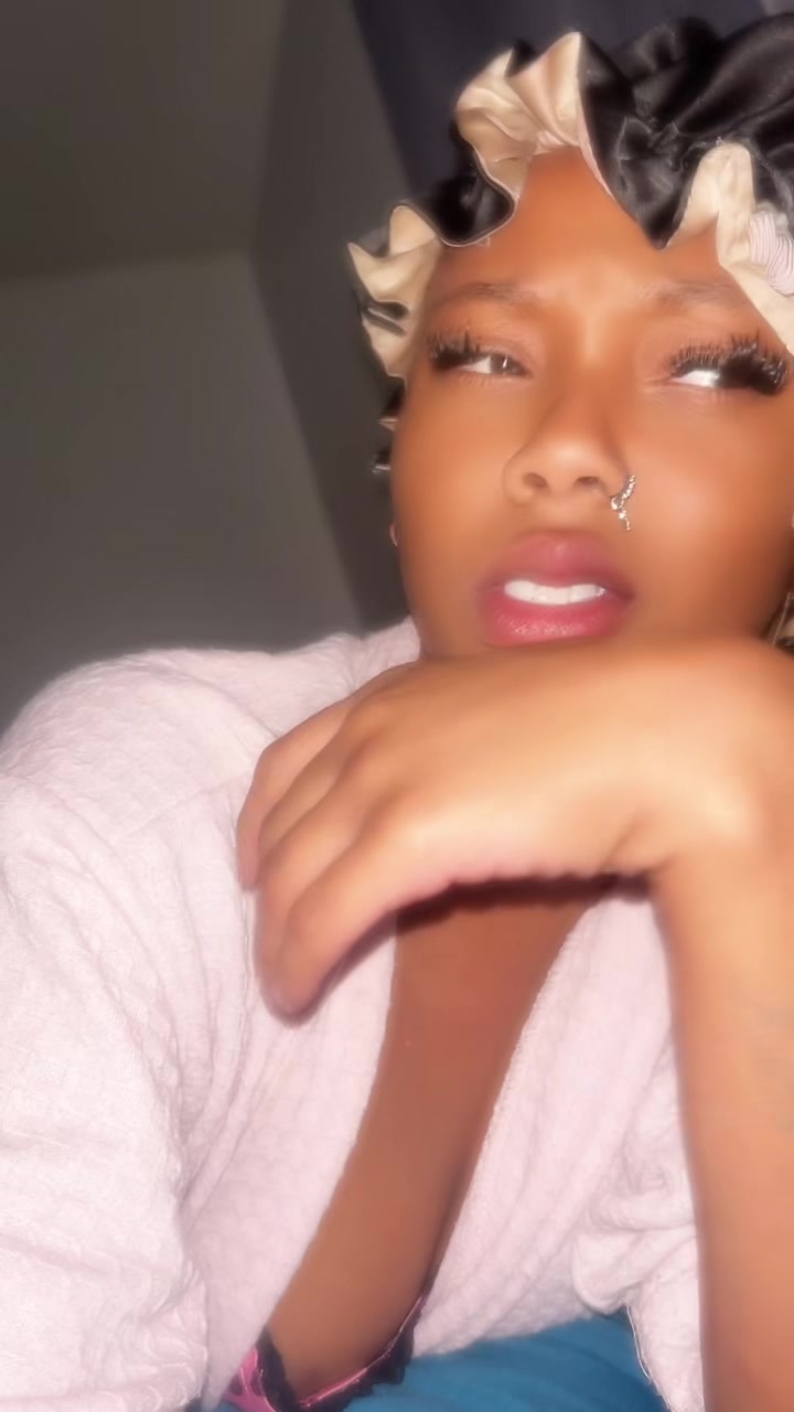 @KieKie👩🏽&zwj;❤️&zwj;💋&zwj;👩🏽🫧