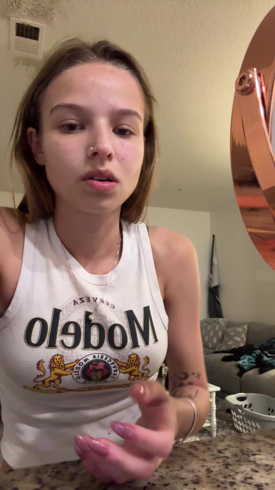 @️