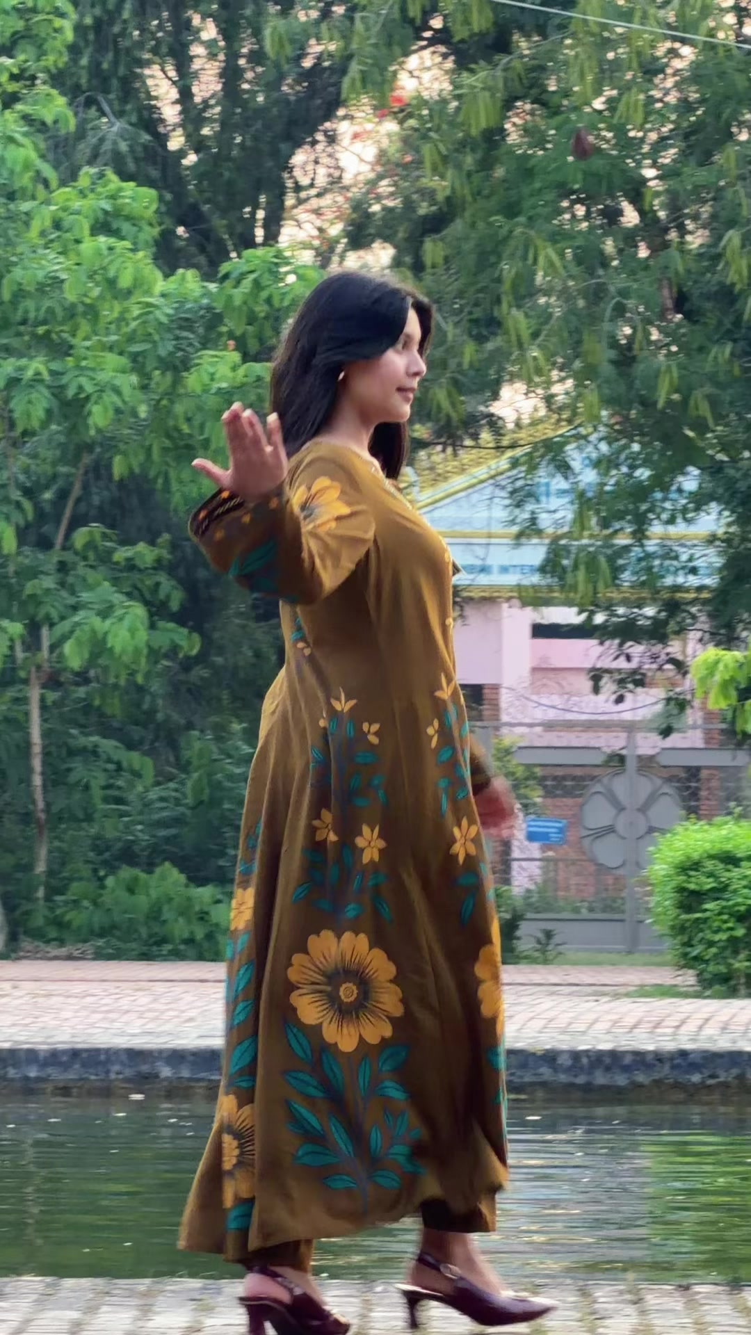 @Anu🇳🇵