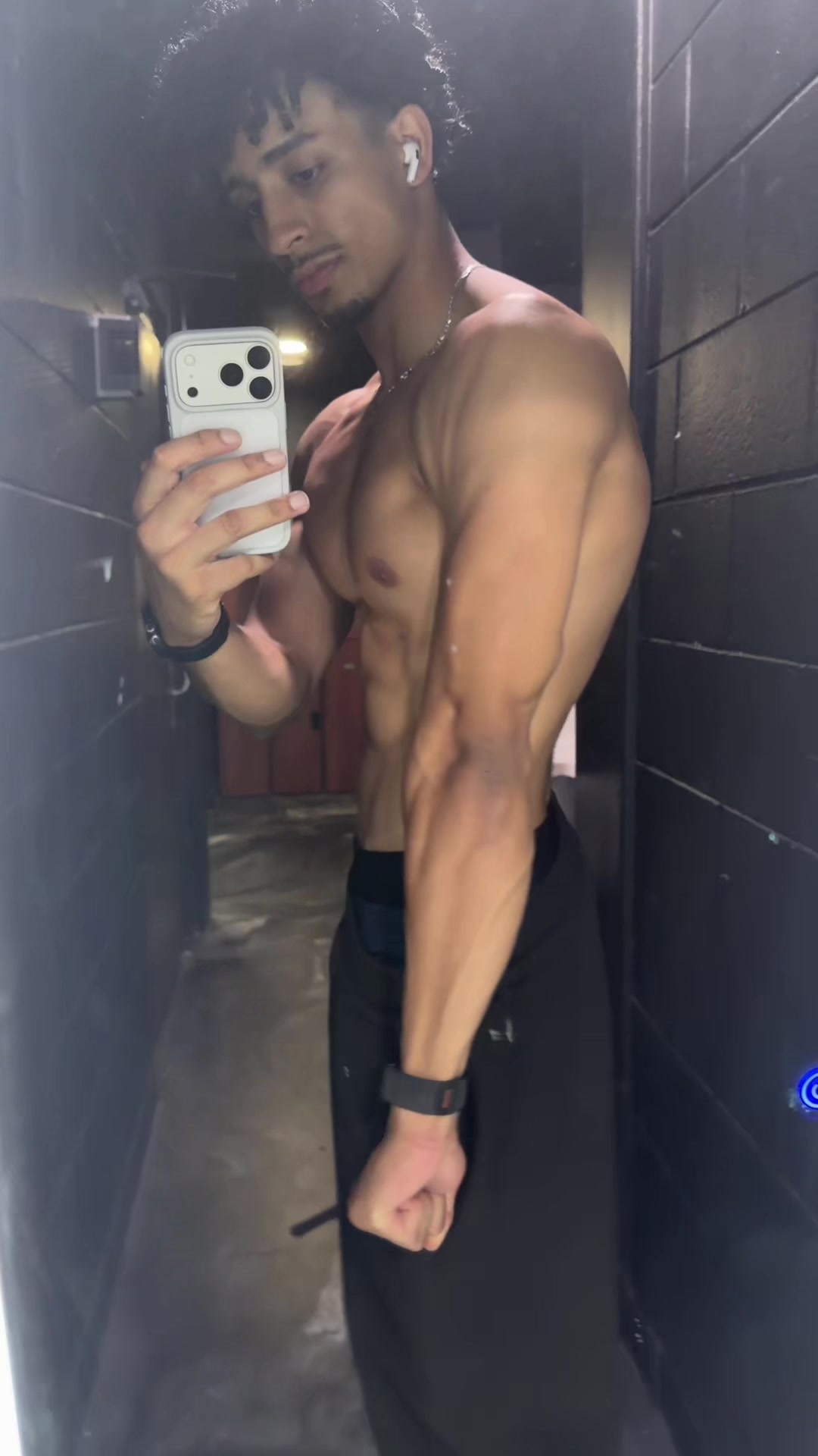 @ahmadlifts10