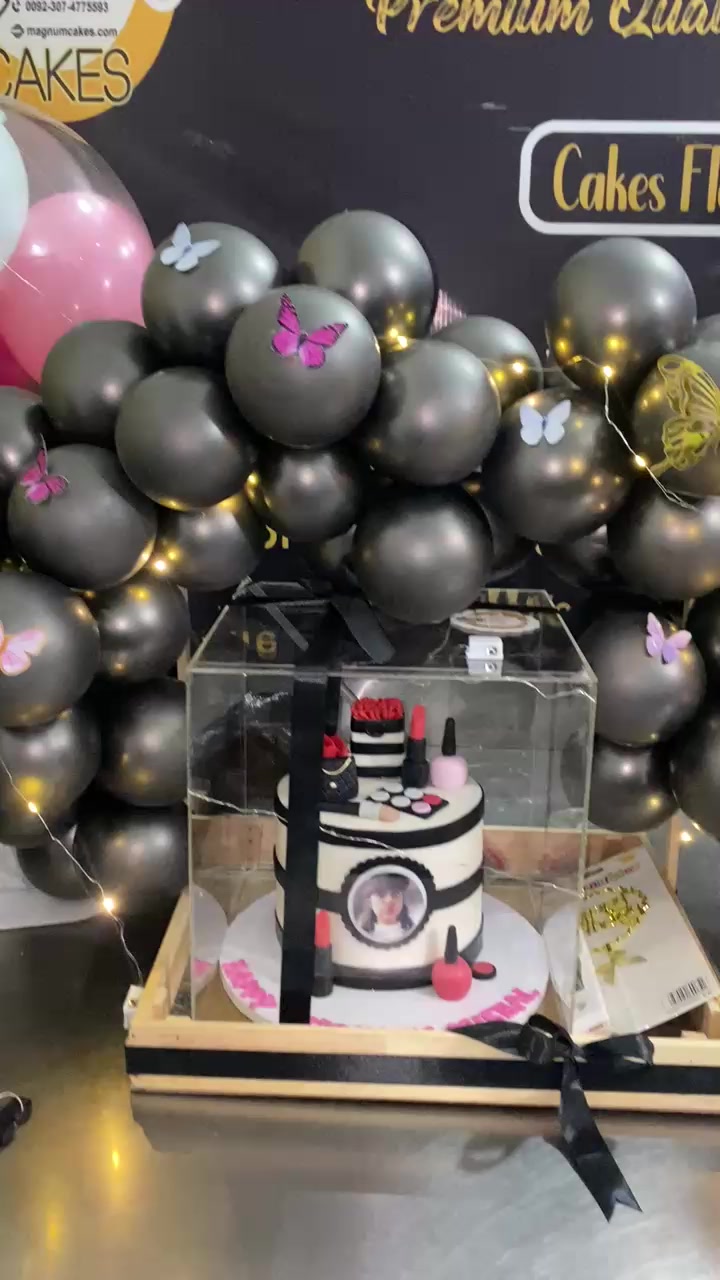 @Customize Designer Cakes LHR