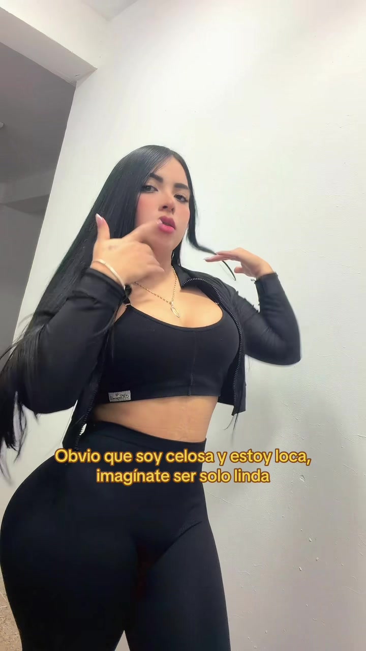 @👑𝓔𝓶𝓮𝓵𝔂 𝓡𝓮𝔂𝓮𝓼💋