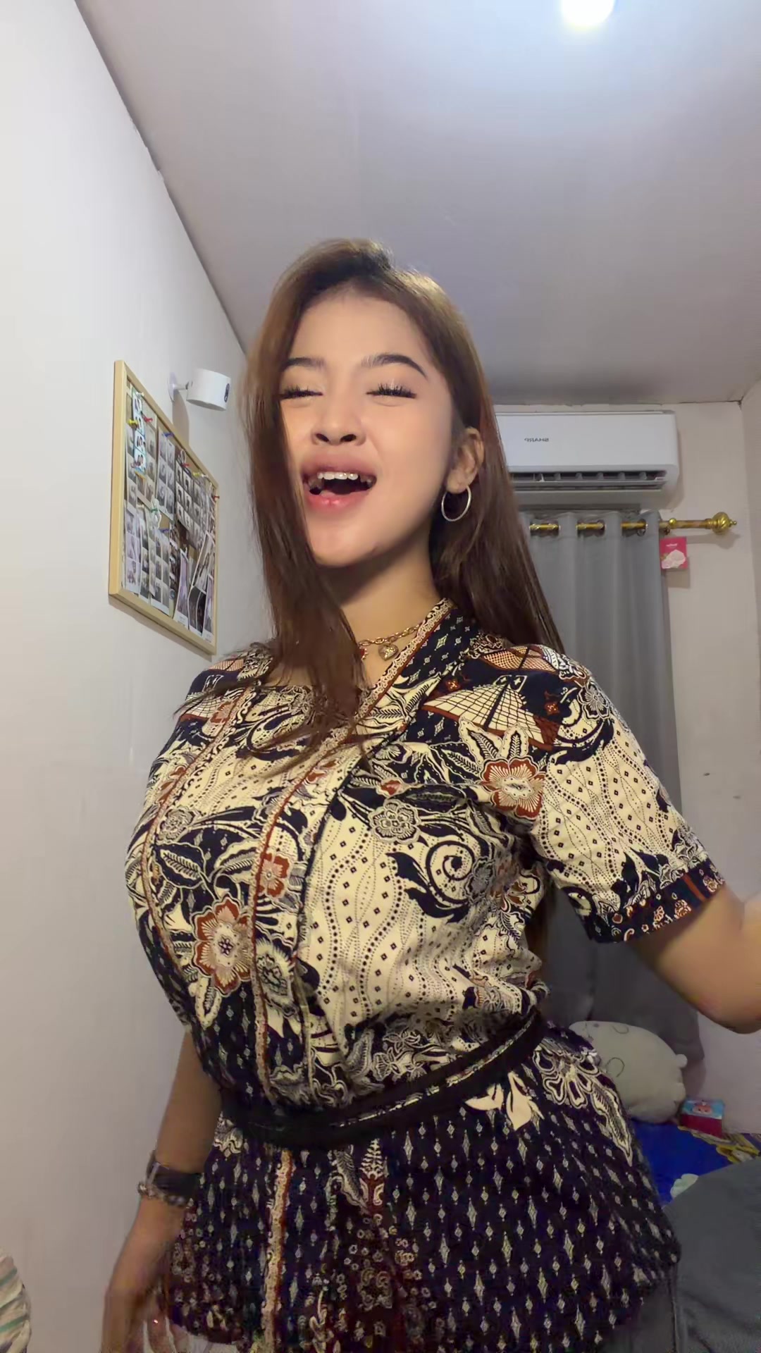 @cheerfulgirl