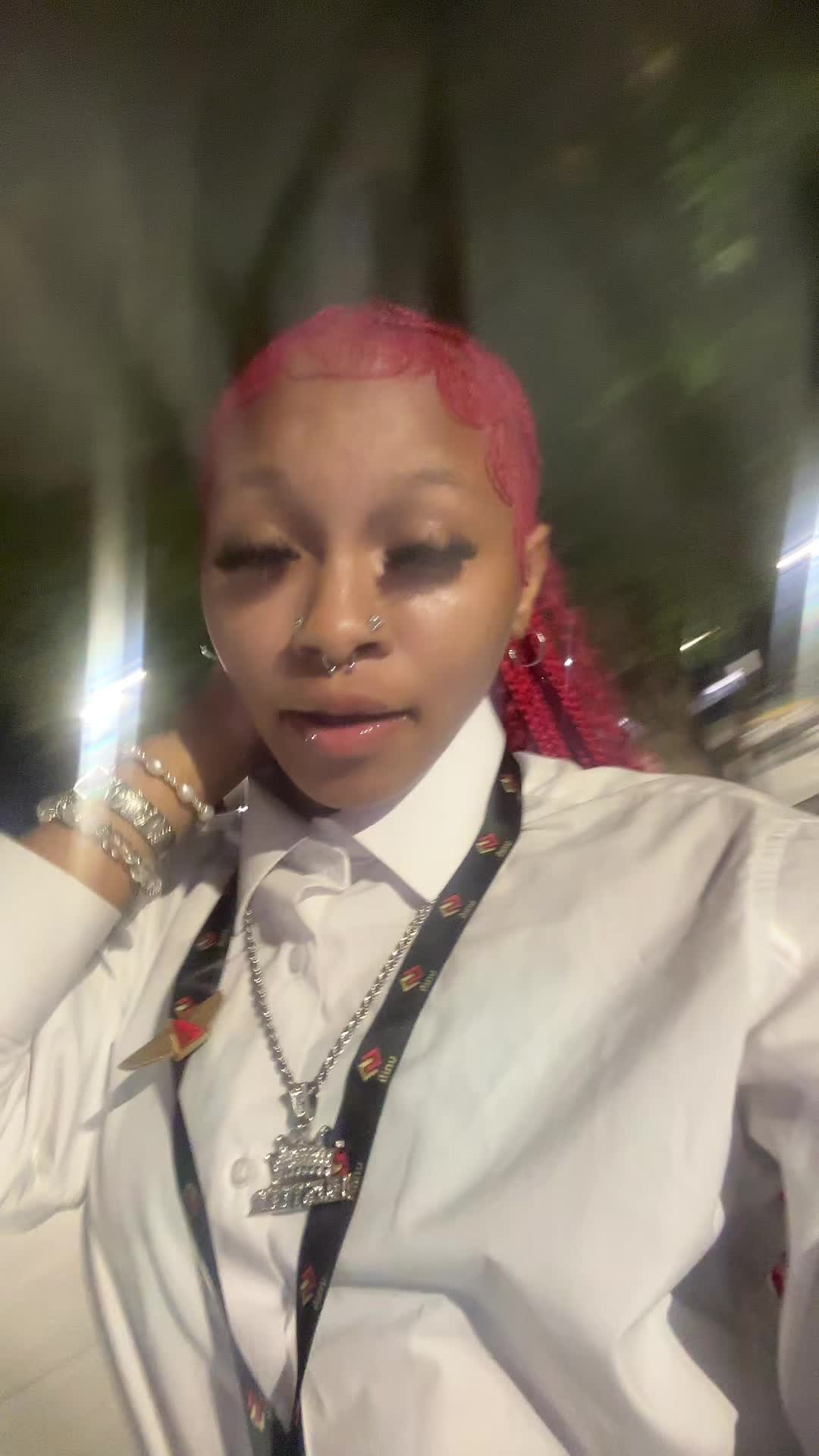 @Prettyluhlightskin