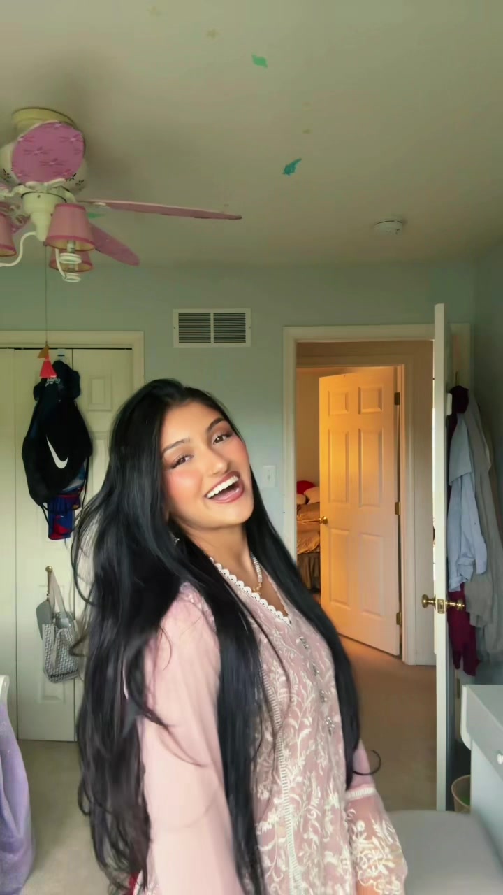 @hooriaa