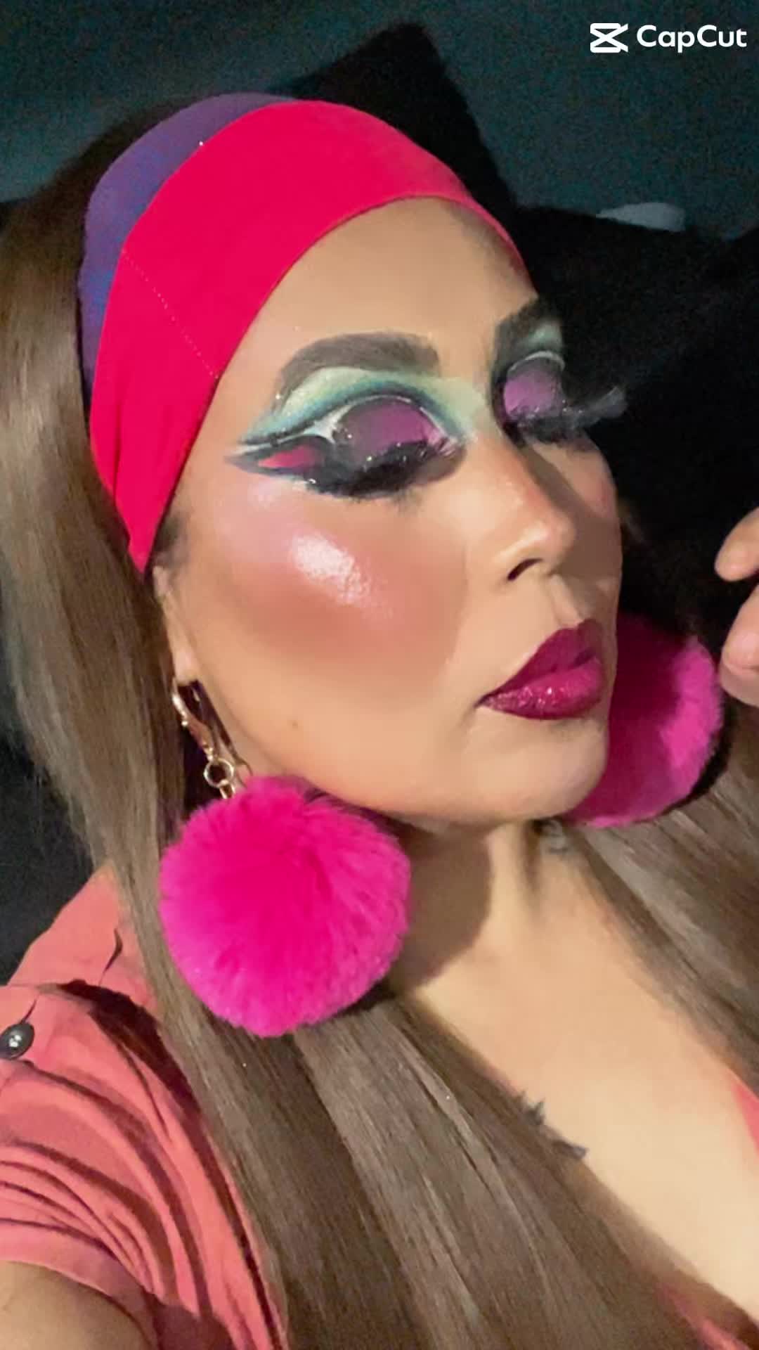 @Vivis_GutierrezMK🐣👽🖤