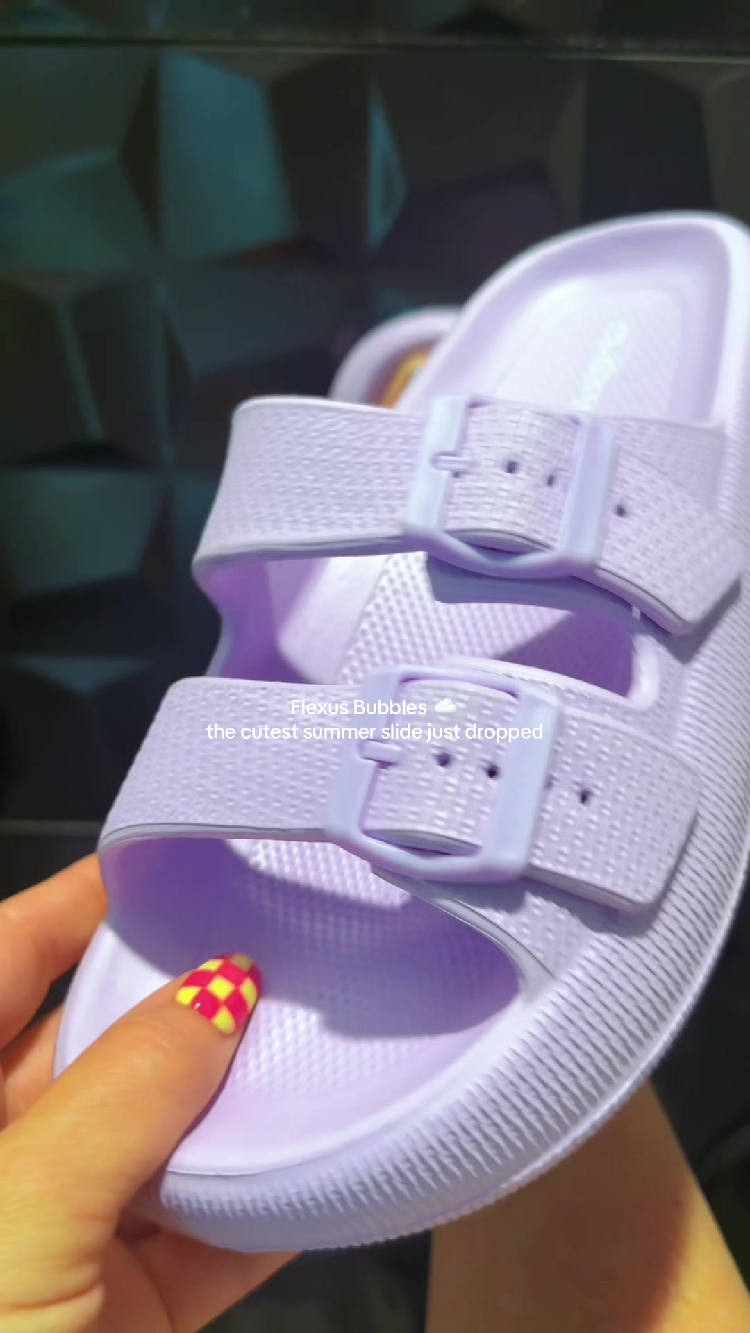 @ℂ𝕙𝕚𝕔𝕜𝕖𝕟𝔹𝕠𝕩𝔽𝕠𝕩💫