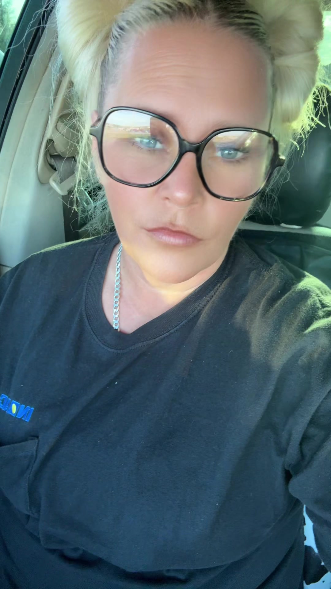 @FirsstLady