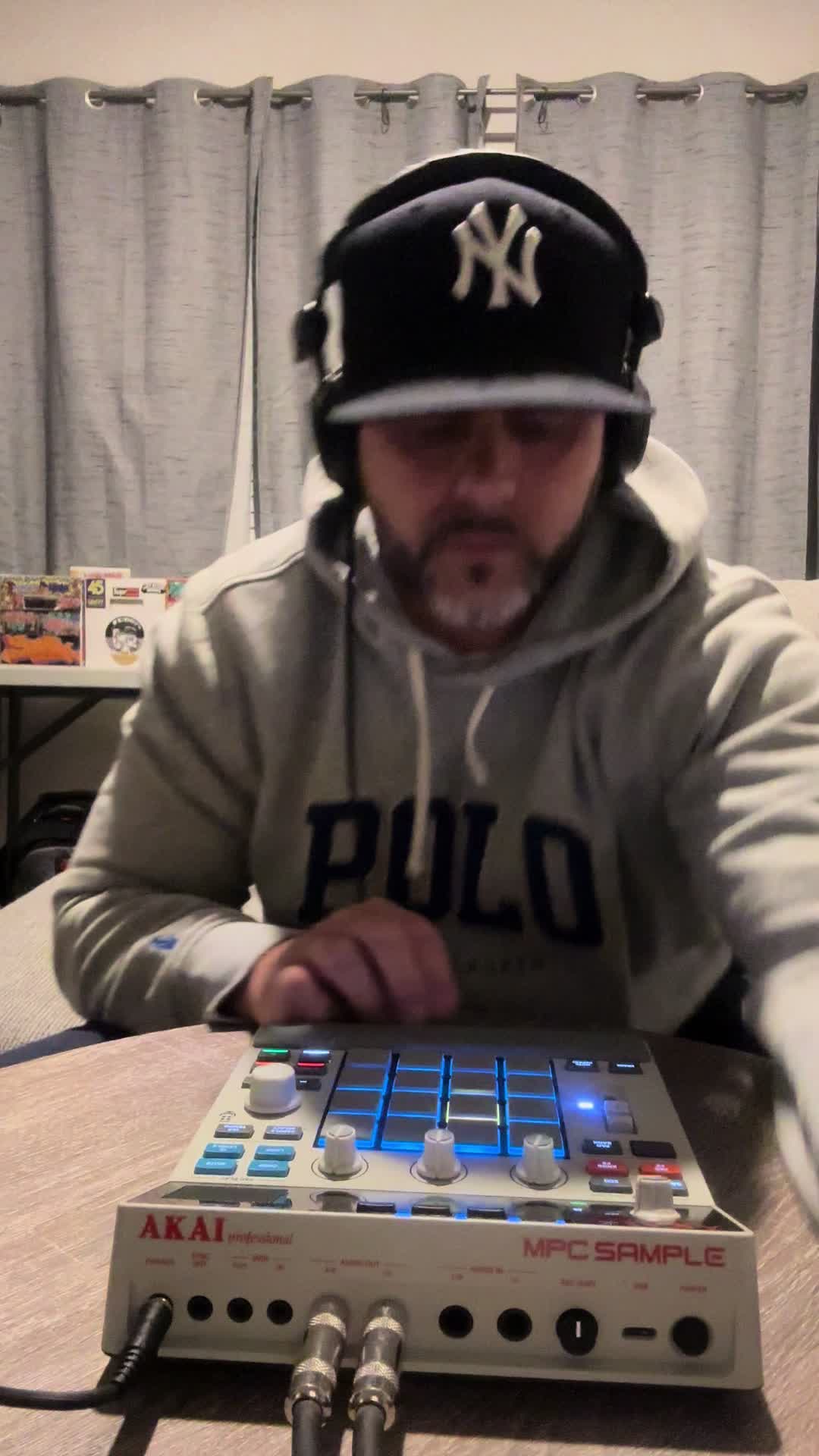 @Mister_Dynamite