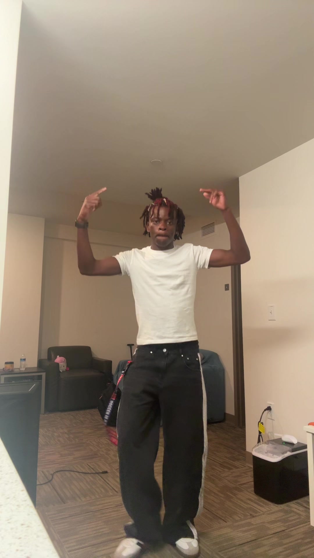 @Zaytoofunny