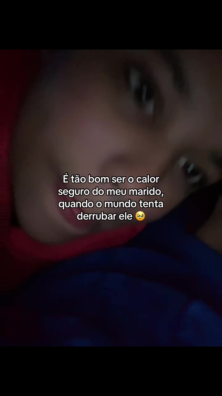 @carolainevitoria
