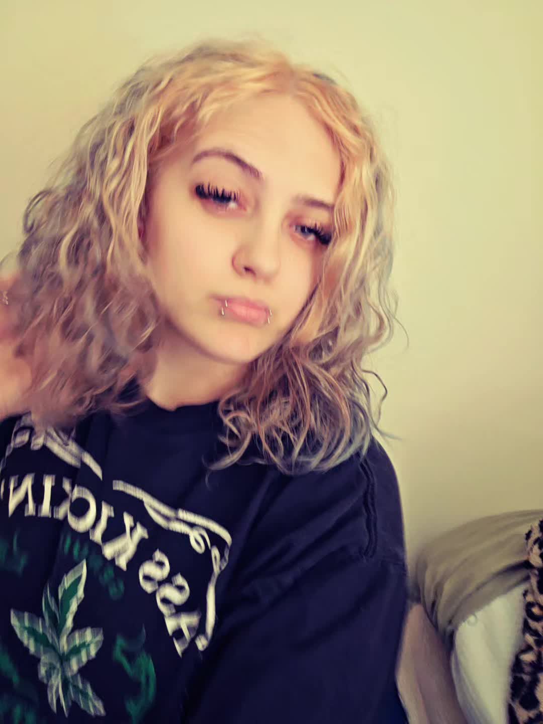 @cc<3