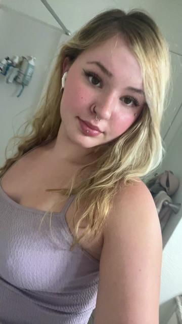 @👑