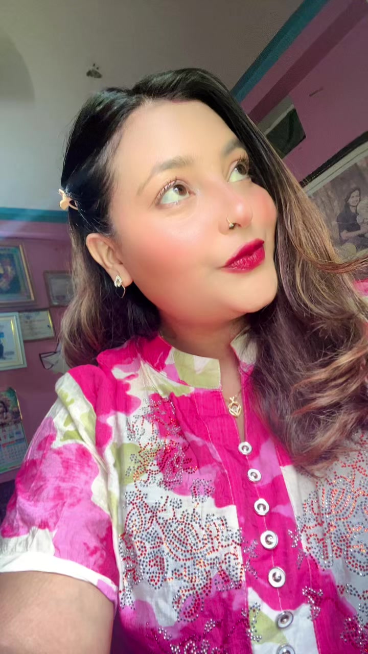 @🦋Dimple girl🦋