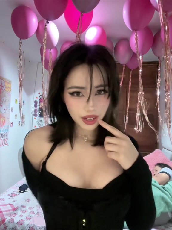@𝒮𝒽𝒶