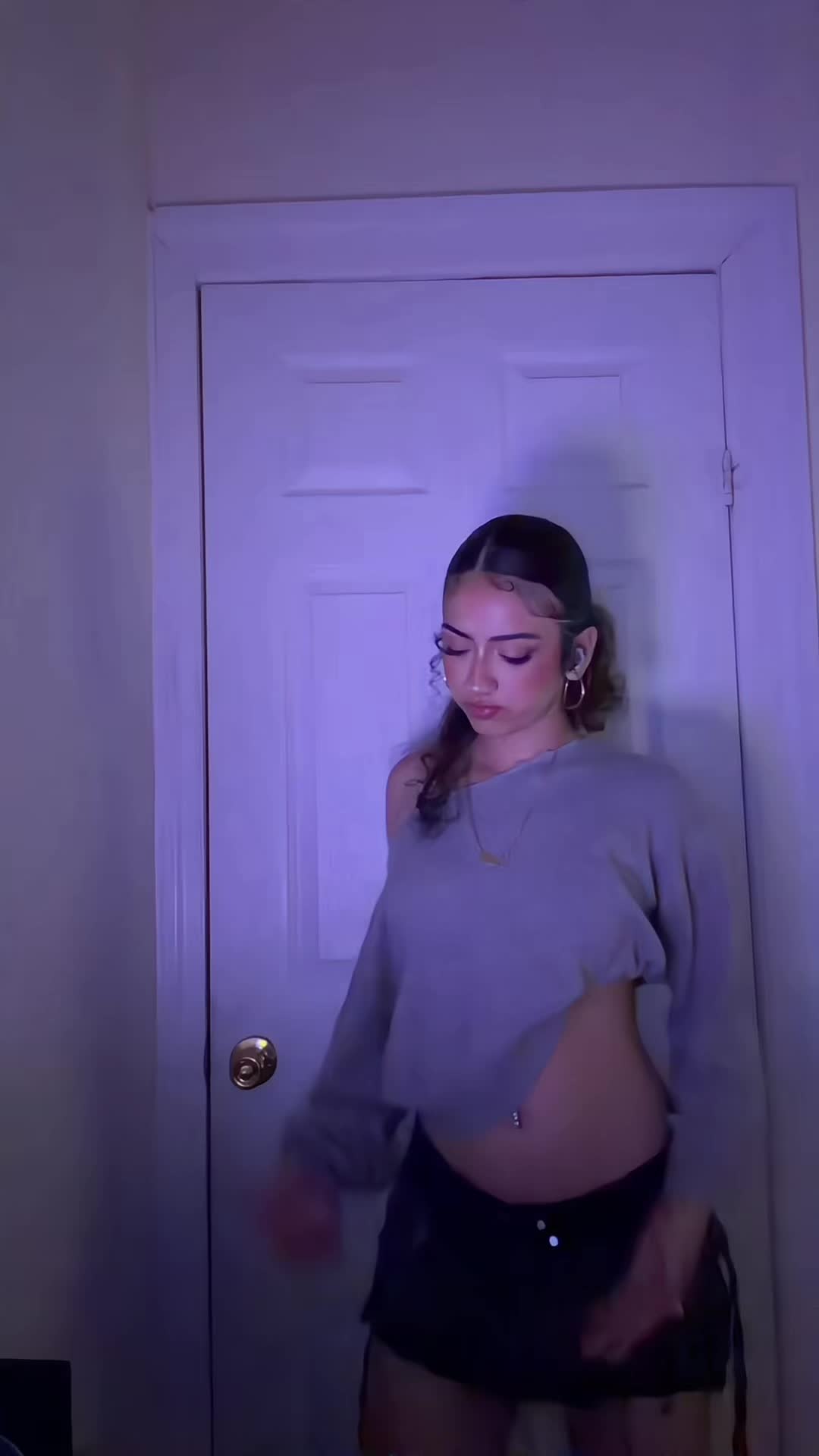 @bellabae